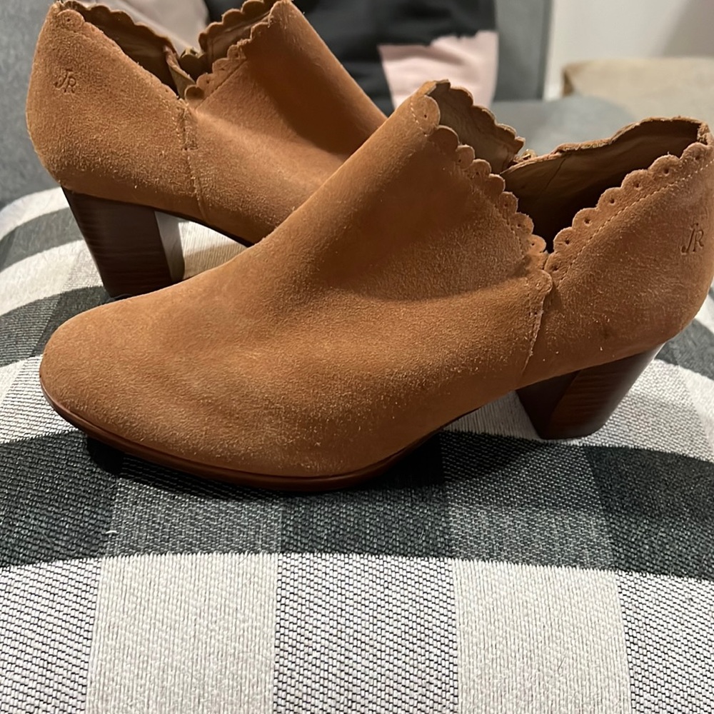 Jack Rogers tan booties 6.5